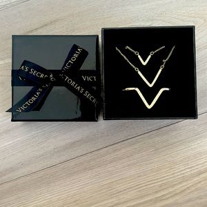 Victoria’ Secret Necklace and Bracelet Set